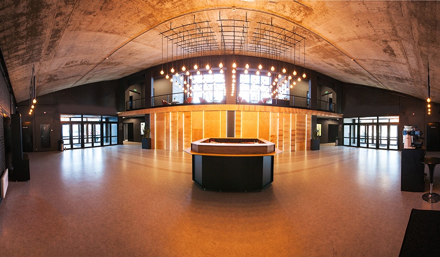 Современная концертная площадка  HC Hall