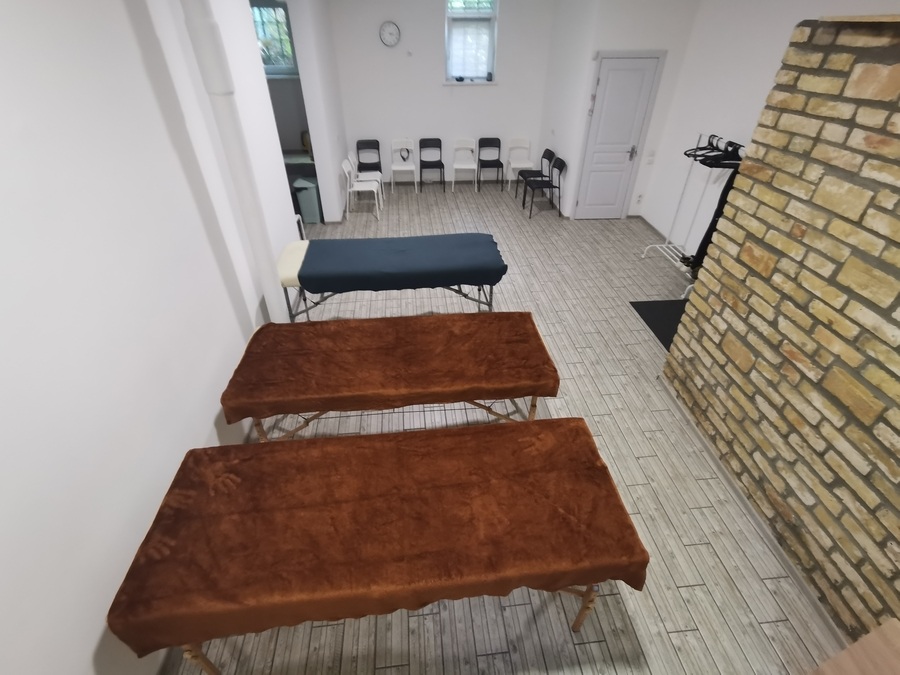 Невеликий зал для тренінгів та семінарів