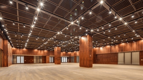 Перегляд Мала виставкова зала | Parkovy