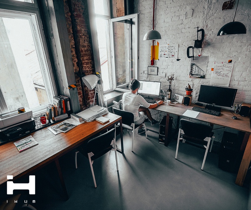  Івент-зал в центрі Львова - iHUB Lviv