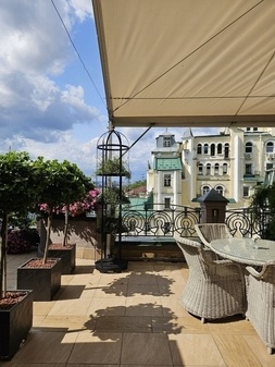 Конференц-зала та тераса "Воздвиженська"