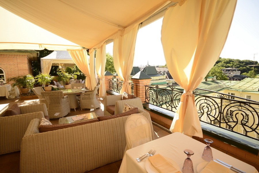 Rooftop панорамная терраса в бутик-отеле