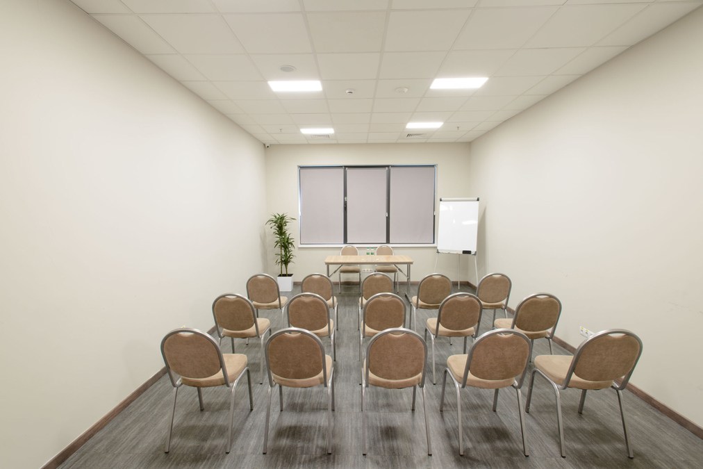 Переговорна кімната від Favor Park Hotel