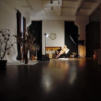 Фотостудия MAKONASTUDIO с разными локациями