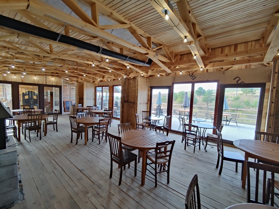 Атмосферна тераса в автентичному стилі