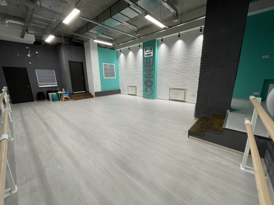 Зал для для танцев, йоги, групповых занятий