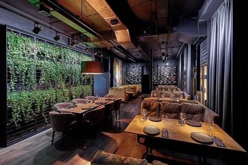 Ресторан Tolstiy&Tonkiy для корпоративов и другого