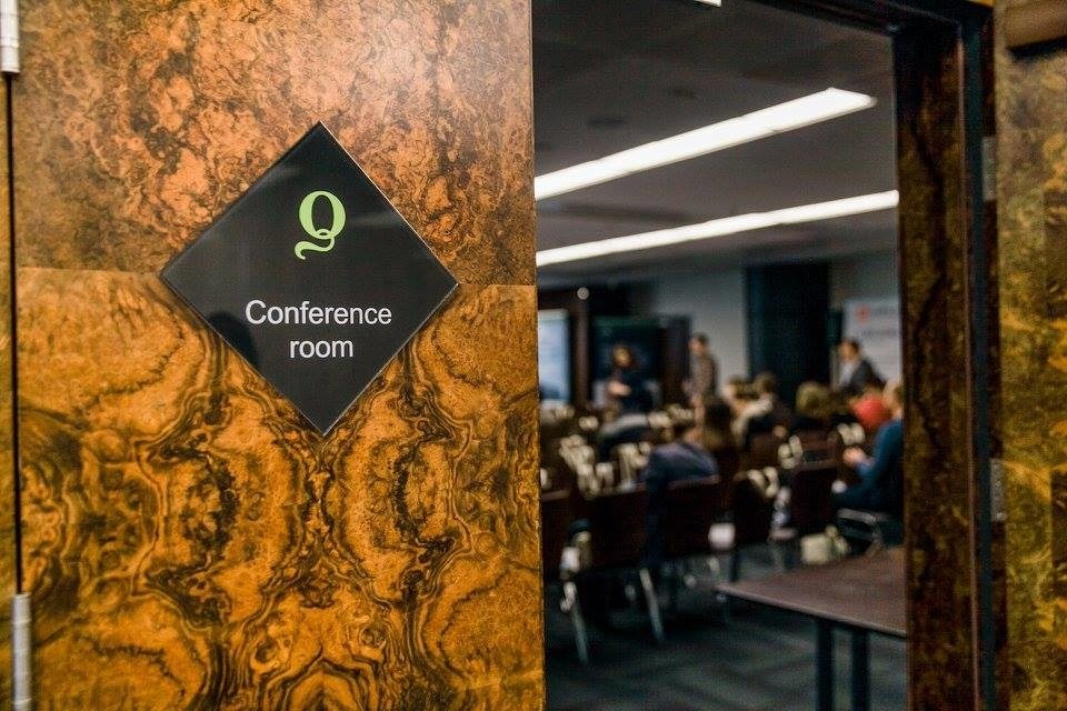 Конференц-зал у IQ business center