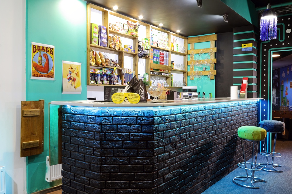 Невеликий зал для відпочинку Indigo