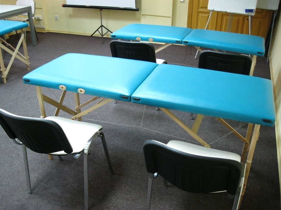 Оборудованный для онлайн-трансляций конференц-зал