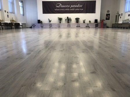 Танцевальное пространство в центре города