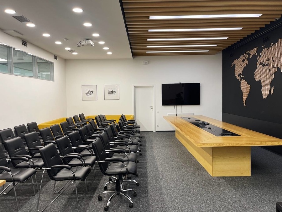 Конференц-зал в бизнес-центре возле м. Олимпийская