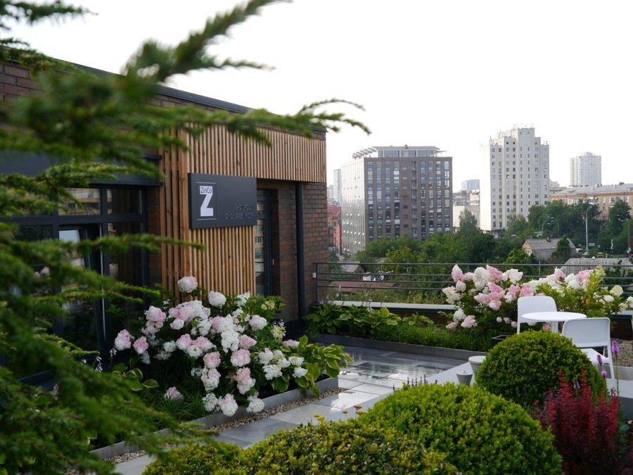 Зал с выходом на панорамную крышу RoofTop Hub