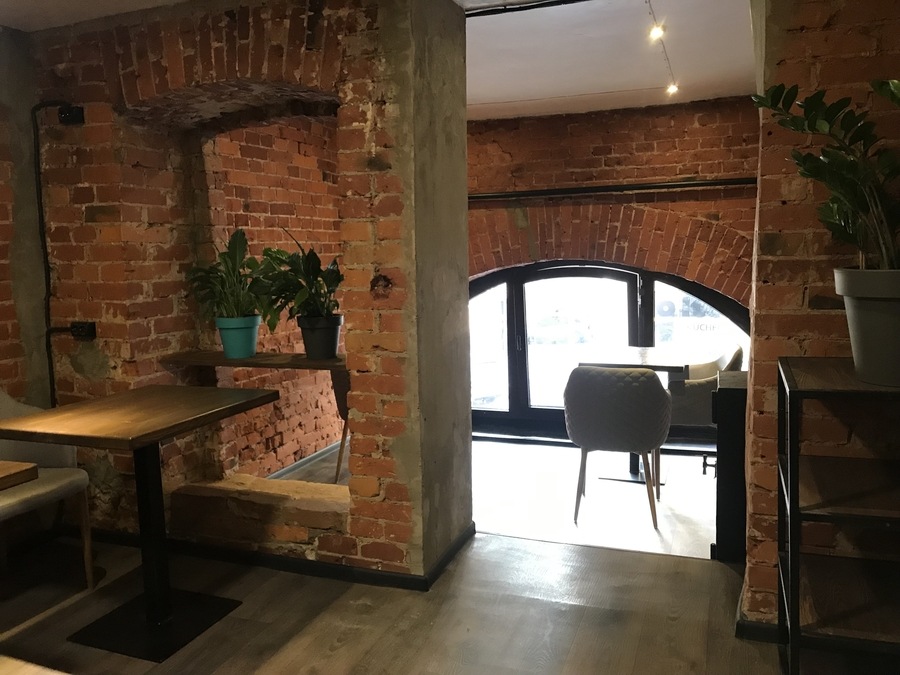 Зал в стиле лофт для мероприятий любого формата