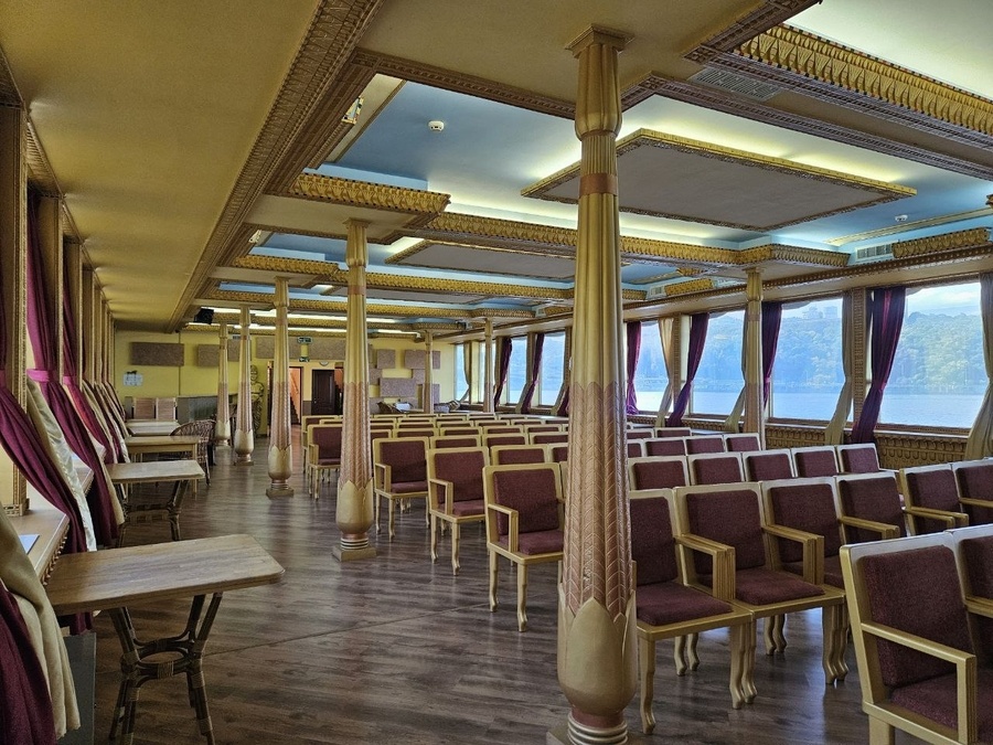 Зала Golden Ship