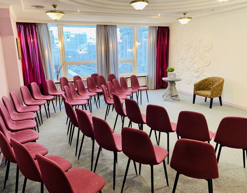 KWINS hall - стильний освітній простір