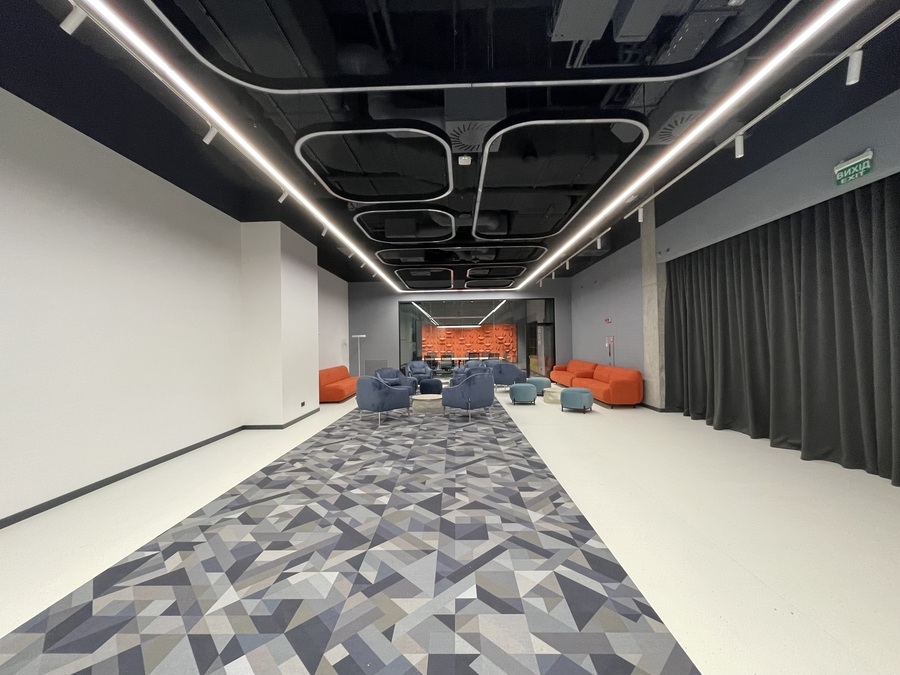 Новий івент-холл поряд із метро