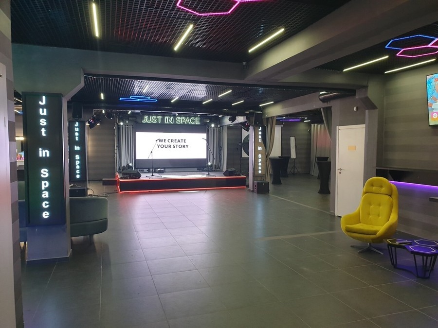 Арт пространство Just in space