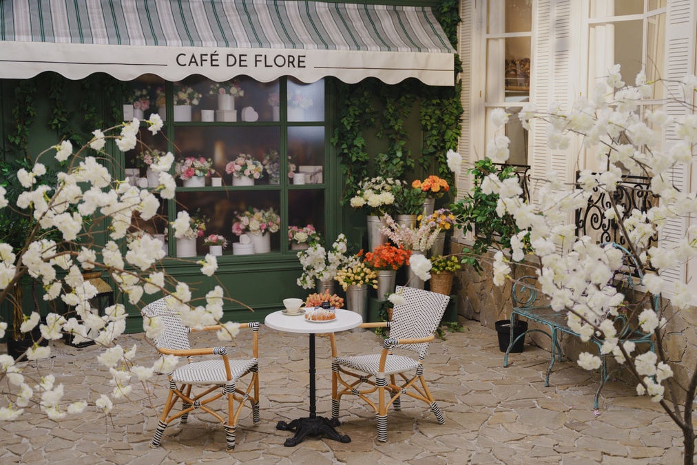 Локація Light