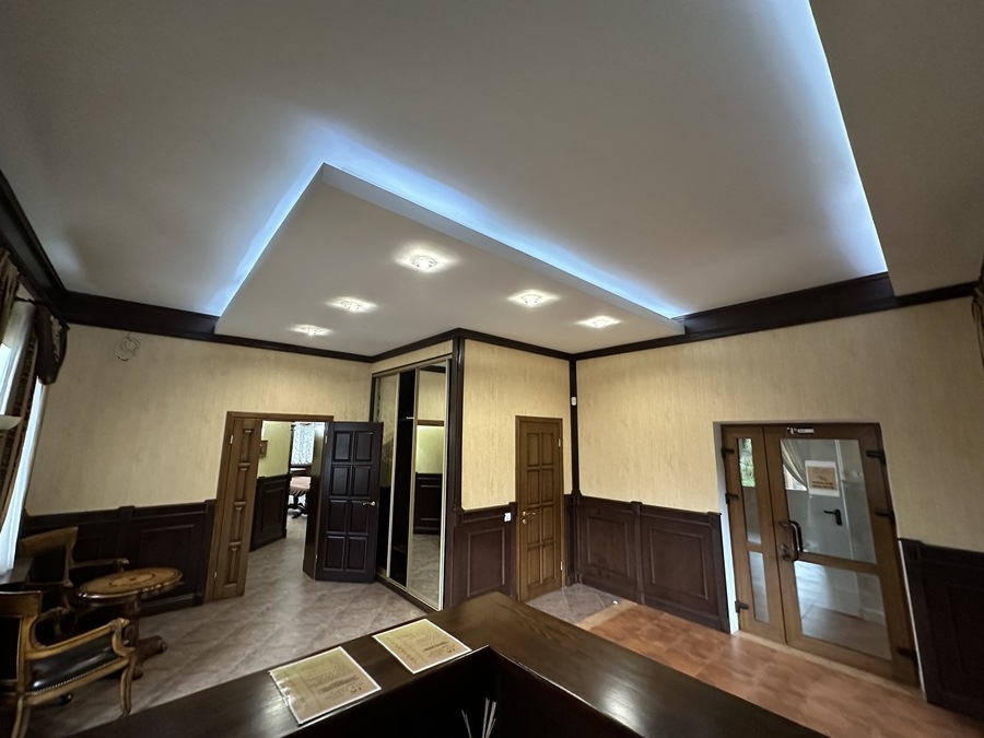 Будинок для івентів у Києві з банкетним залом +СПА