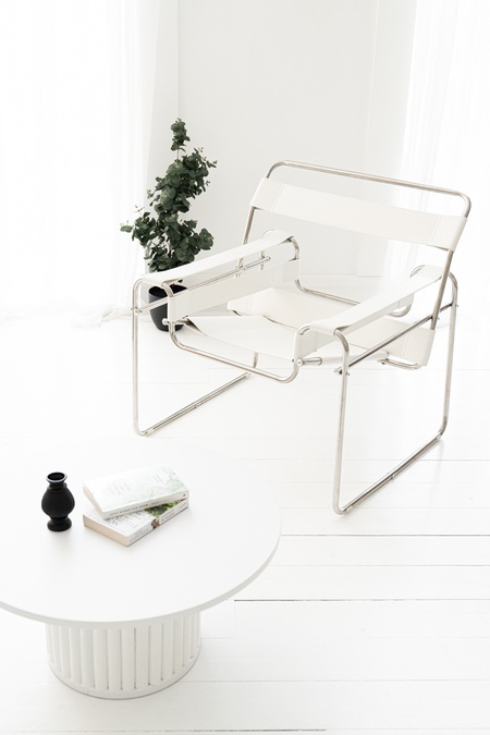 Світлий зал фотостудії VISION