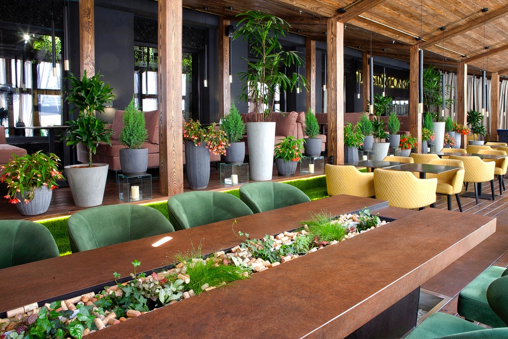 Ресторан Tolstiy&Tonkiy для корпоративів та іншого