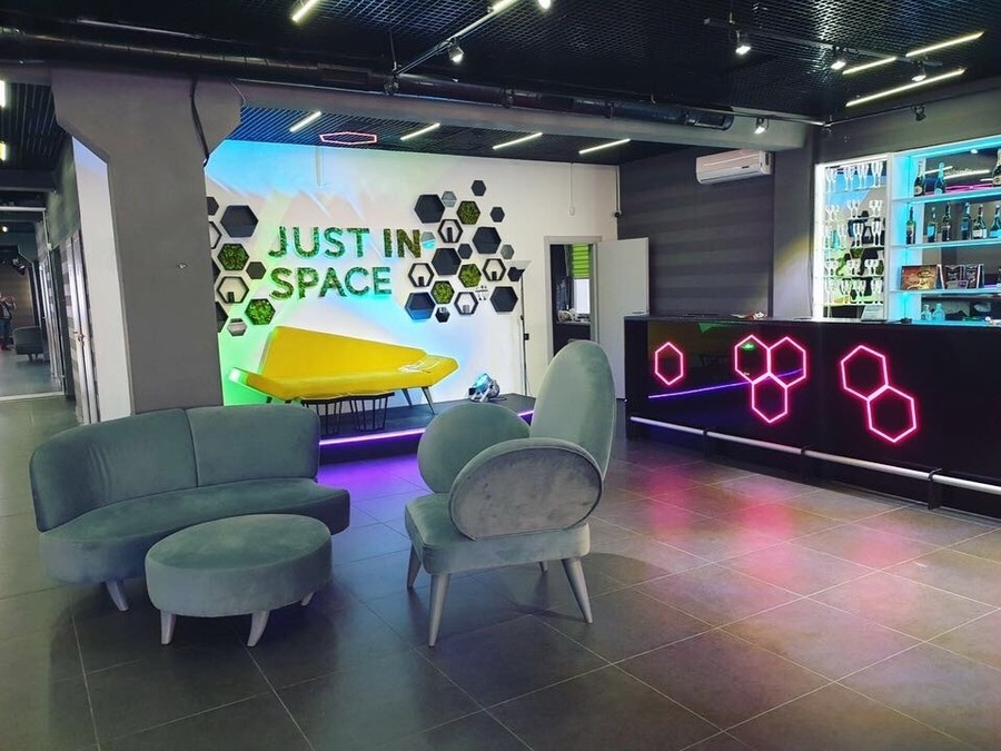 Арт пространство Just in space