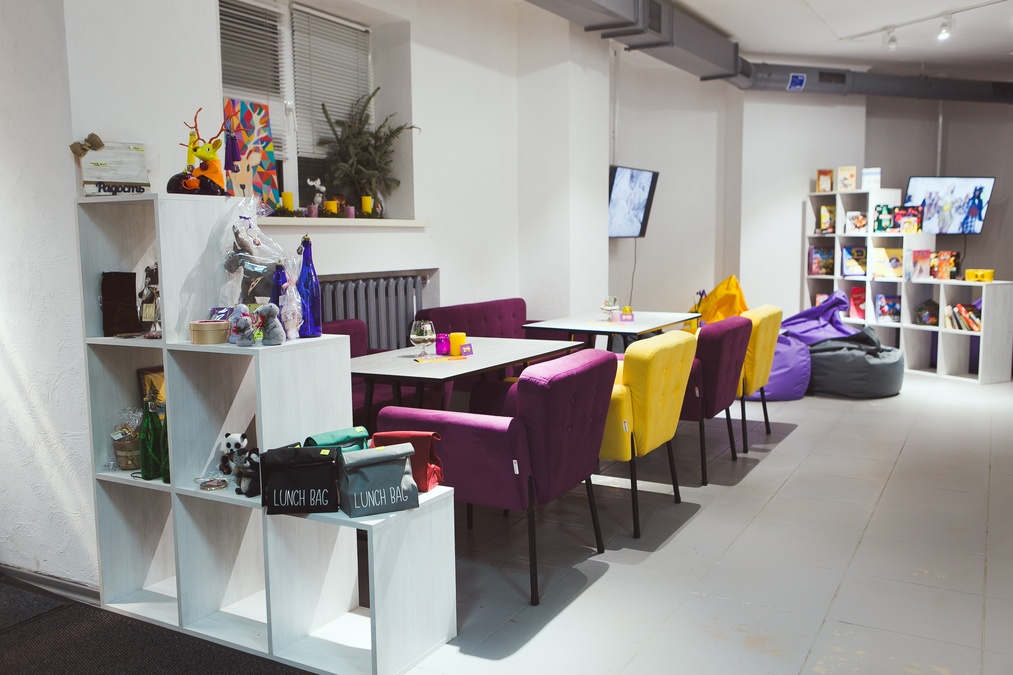 Креативний простір Антикафе "Олень та чай"