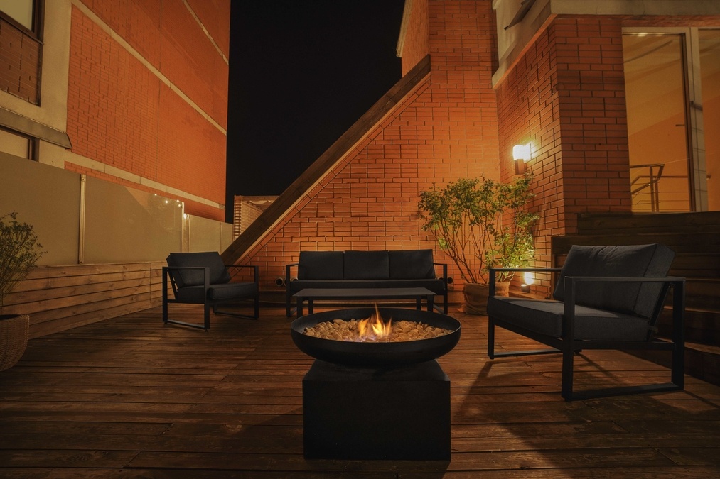 Велика Тераса на 21 поверсі з видом на Печерськ