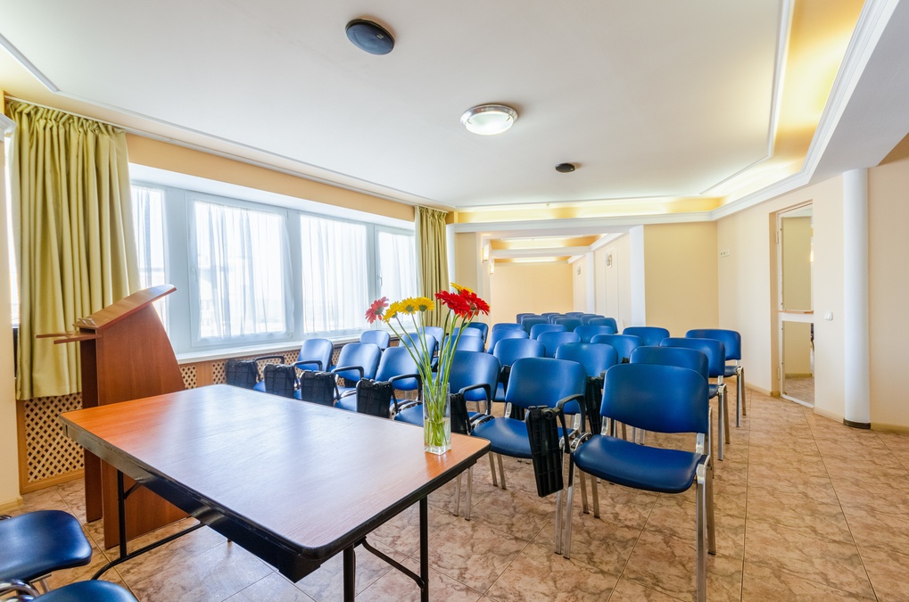 Конференц-зал на 10 поверсі в готелі Турист