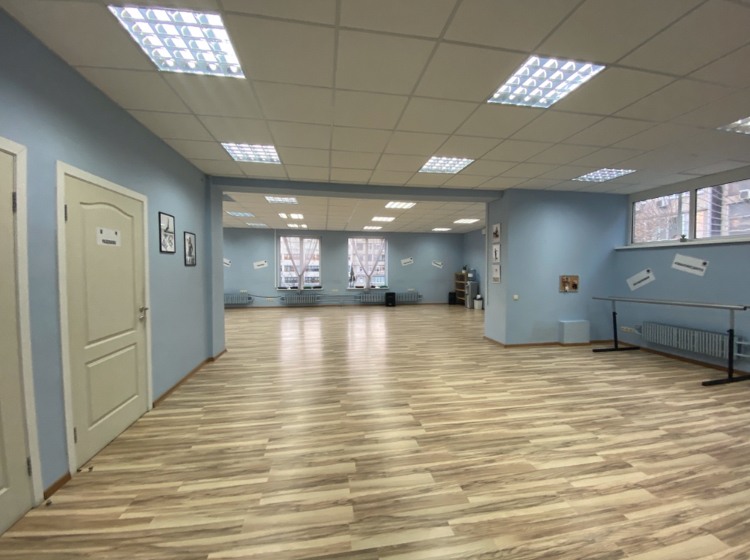 Зал для виступів та інших заходів