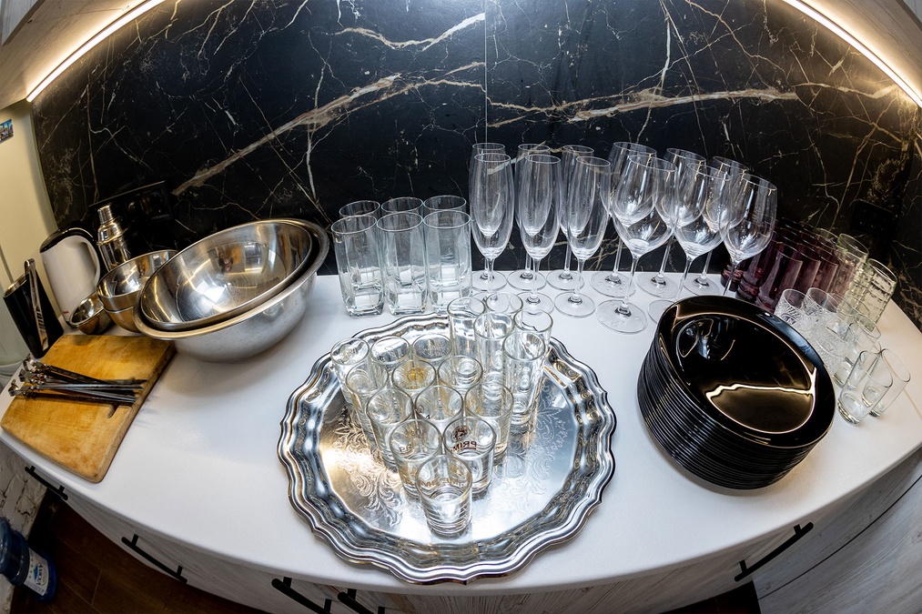 Двоярусний простір з терасою та краєвидом