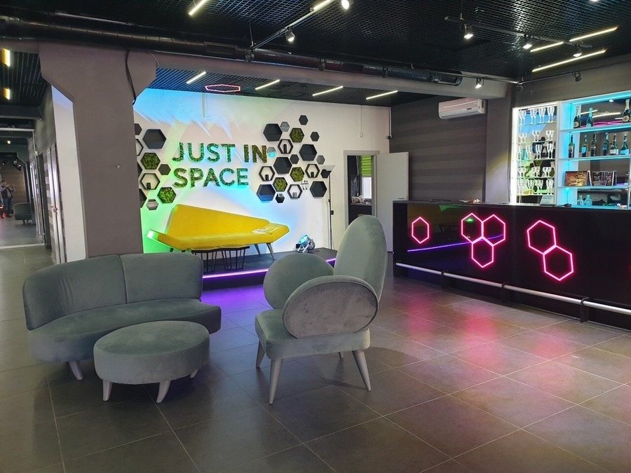 Арт пространство Just in space