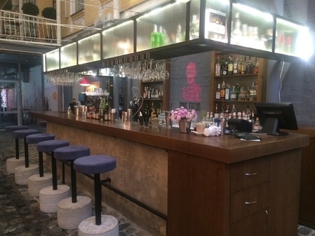 Ефектна локації для зустрічі з друзями