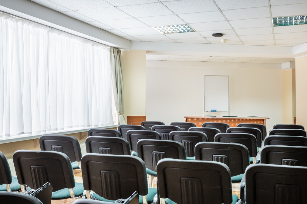 Конференц-зал на 7 поверсі в готелі Турист