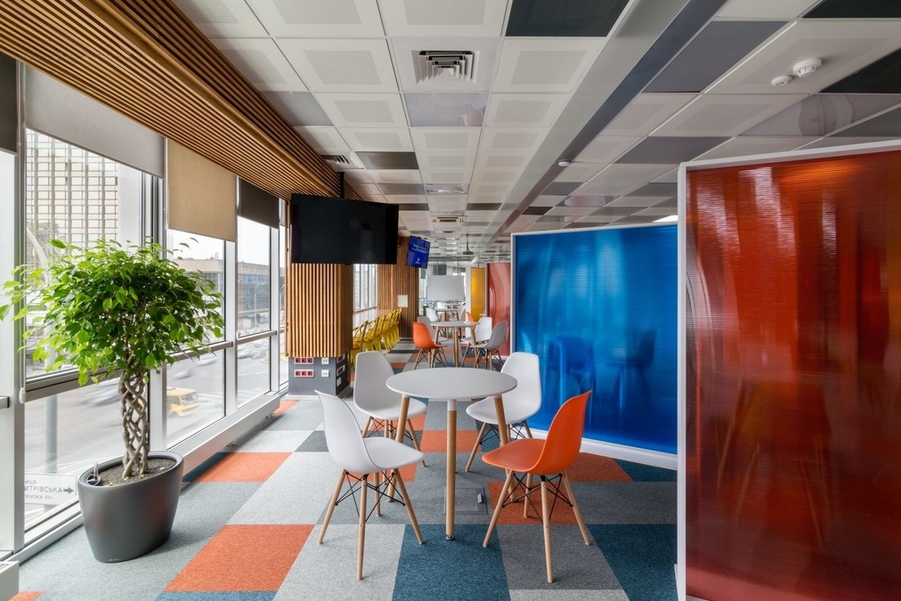 Креативный зал "LOUNGE HALL" в ПеремогаSpace