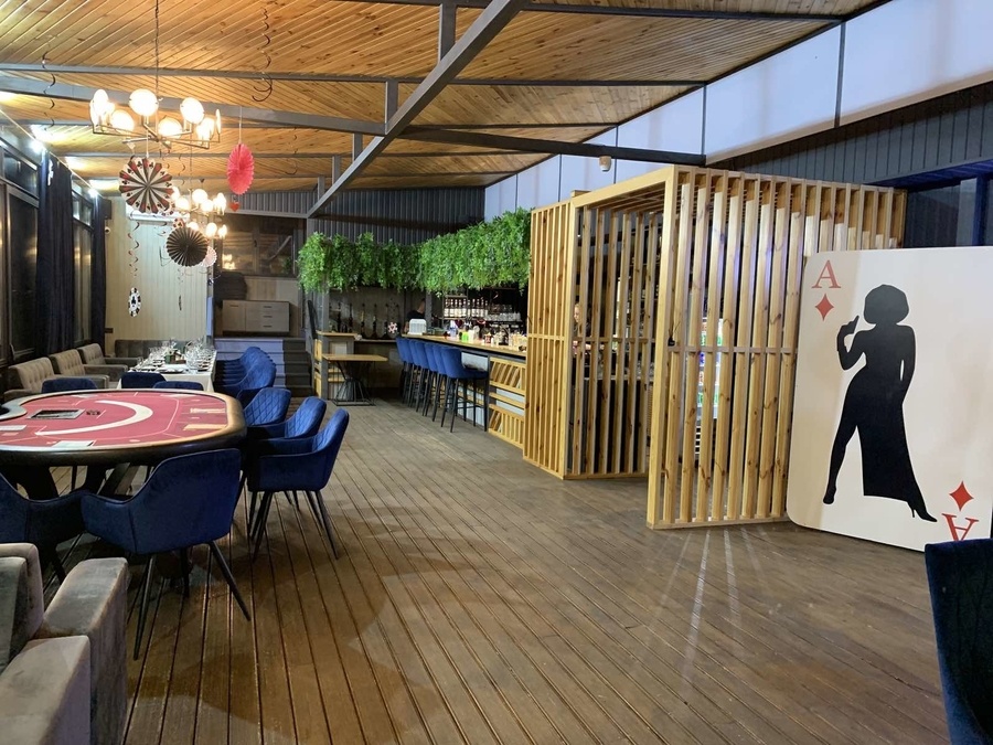 Резиденция "Мой Остров" на берегу Днепра