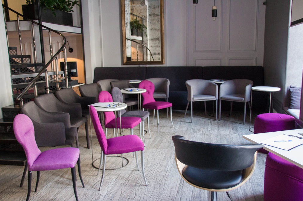 Яскравий дворівневий лофт "Beauty HUB"