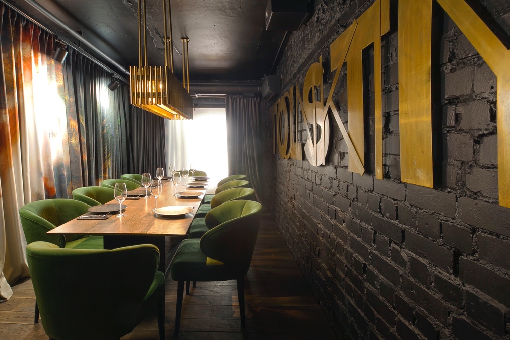 Ресторан Tolstiy&Tonkiy для корпоративів та іншого