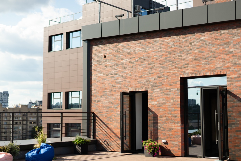 Тераса Інфініті на Олімпійській (є генератор)