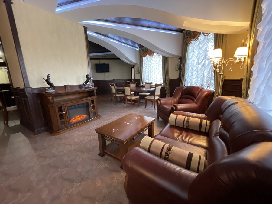 Будинок для івентів у Києві з банкетним залом +СПА