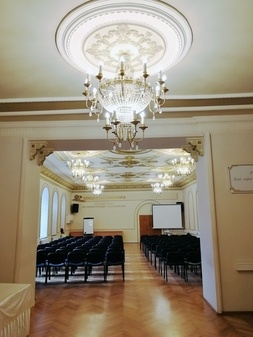 Презентабельный конференц-зал в центре города