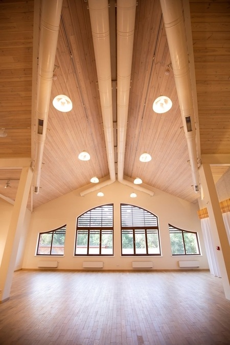 Mayachok Event Hall - Белый зал