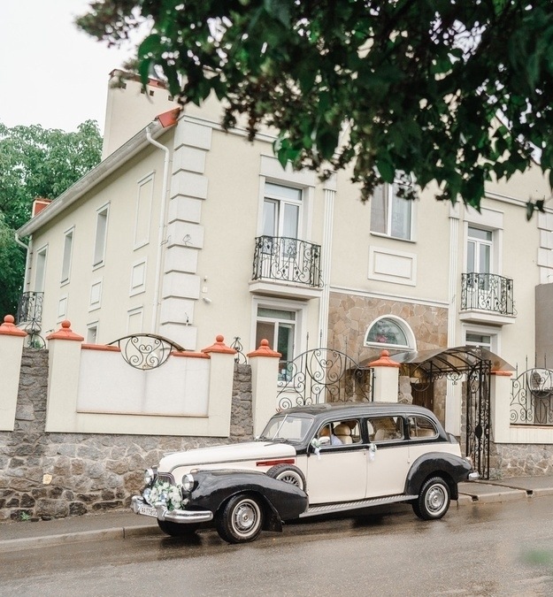 Готель для новорічного святкування, корпоративу