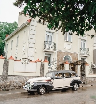 Затишна локація для святкування Oselya