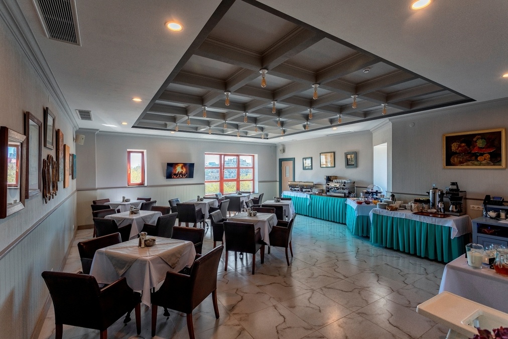 Конференц-зал в готелі Ayvazovsky hotel