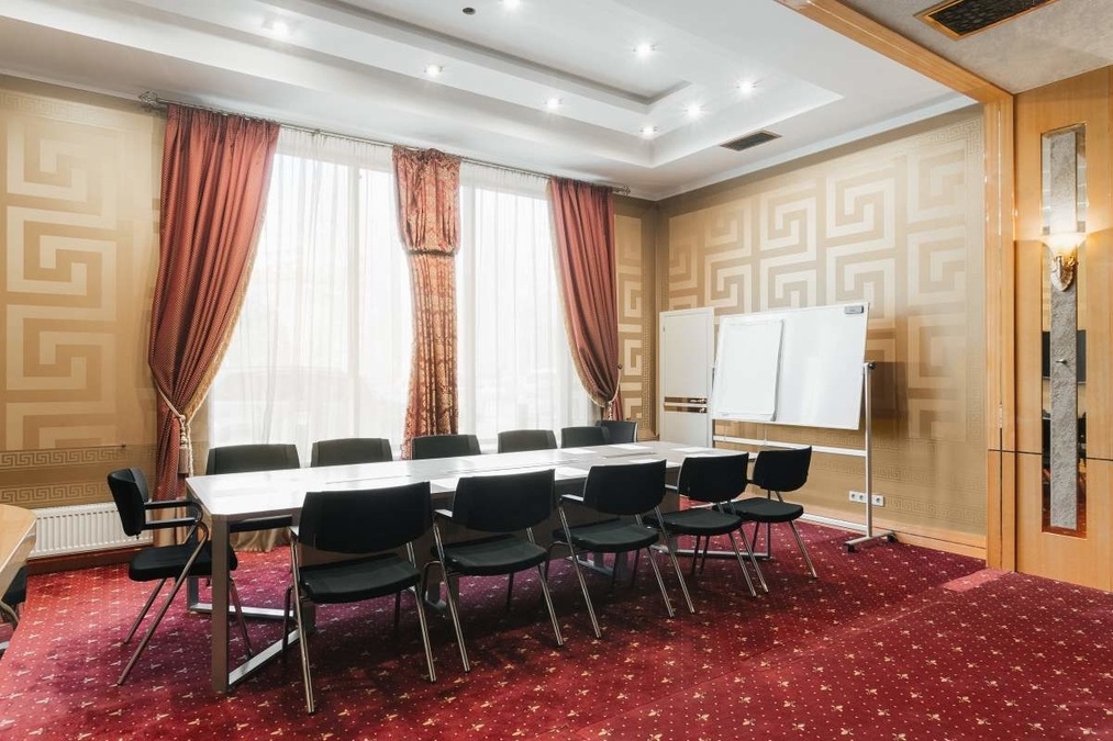 Універсальний простір в центрі Одеси