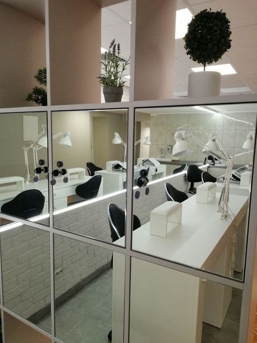 Оборудованный зал в бьюти коворкинге