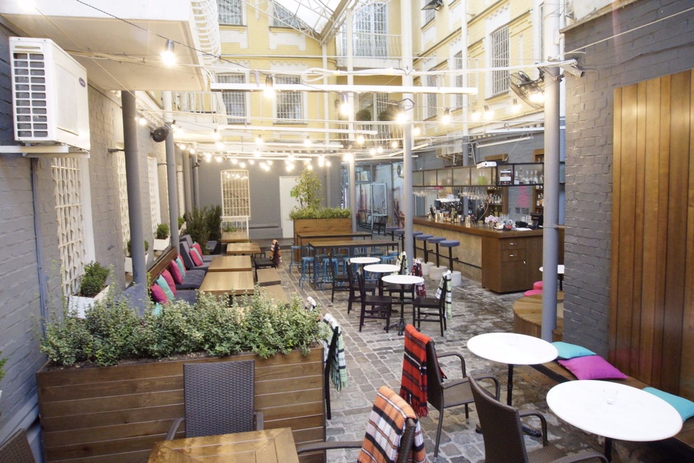 Ефектна локації для зустрічі з друзями