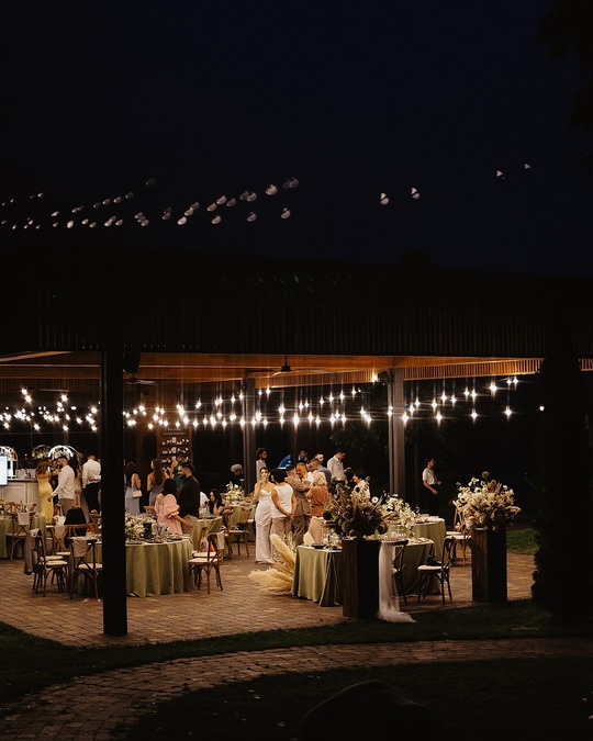 Ивент-локация на берегу Днепра River Lodge Киев